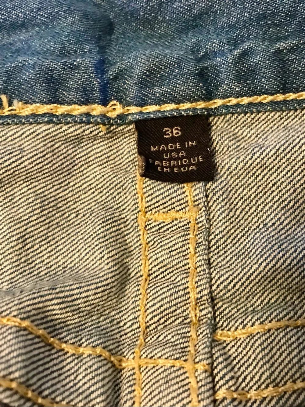 TRUE RELIGION Geno Cut Off Short Made in the USA Sz 36 36X12